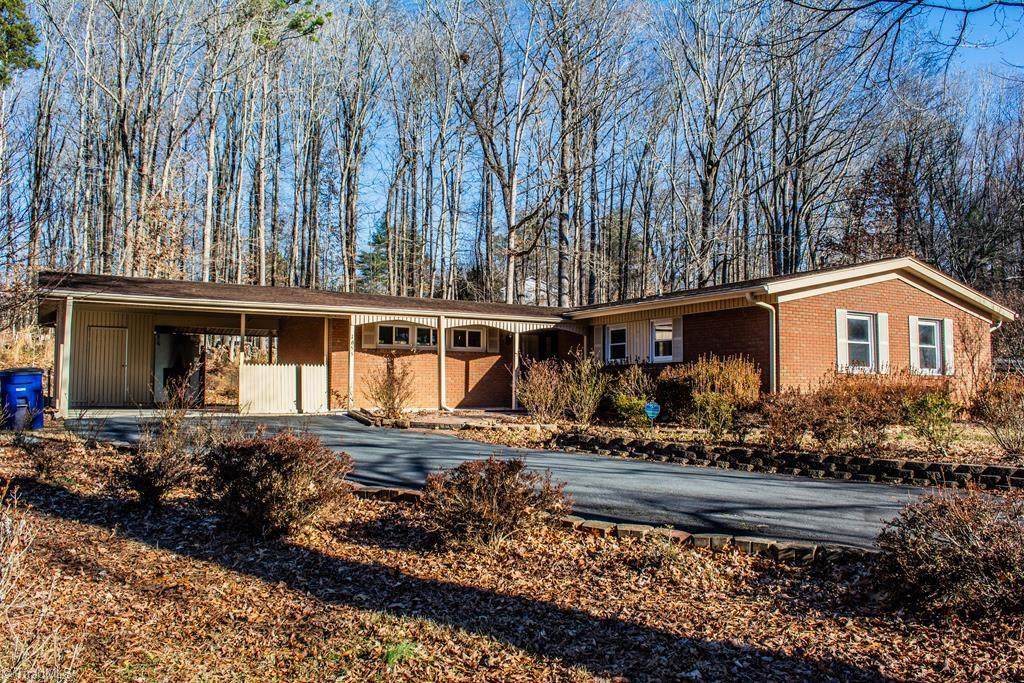 1655 Little Creek Circle - Photo 1