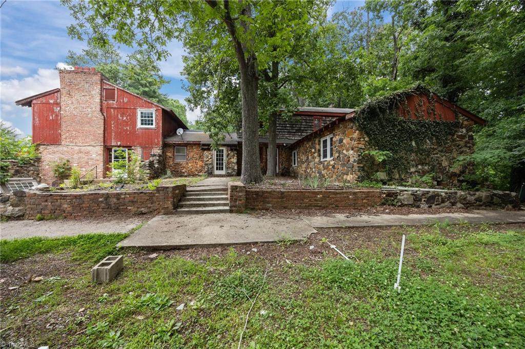 1729 Youngs Mill Road - Photo 1