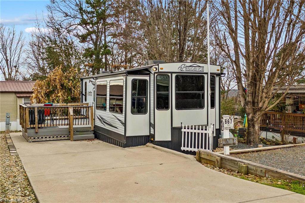 103 Cardinal Avenue - Photo 1