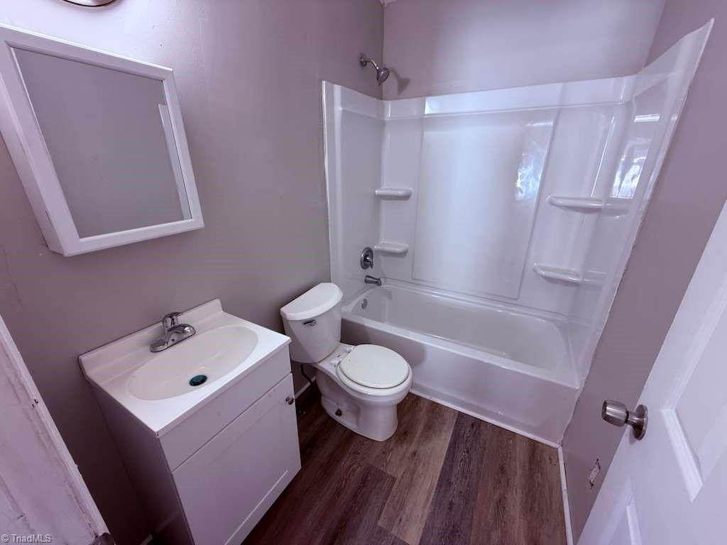 https://bt-photos.global.ssl.fastly.net/triad/orig_boomver_1_1204897-2.jpg