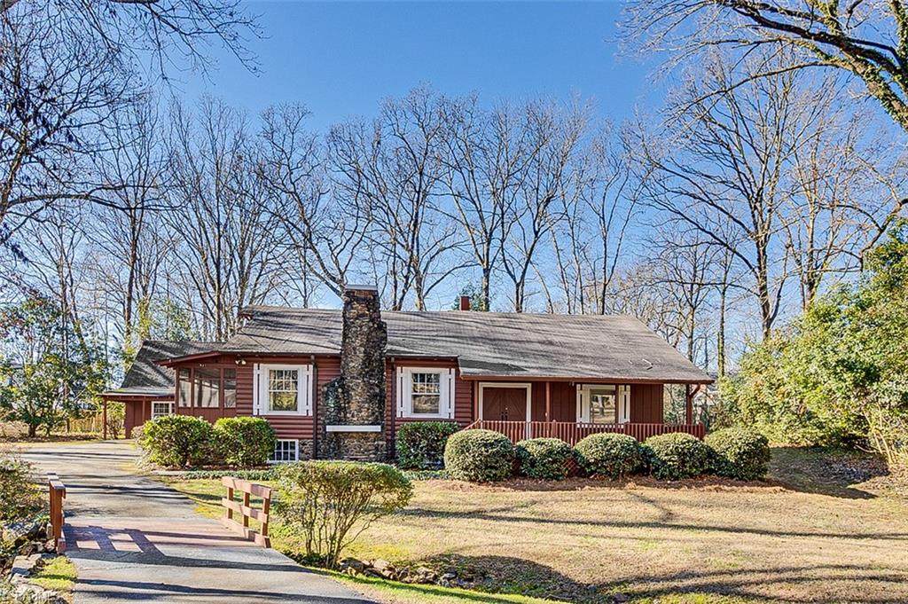 621 Mountain Road - Photo 1