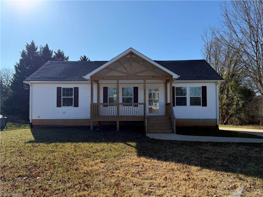 812 Main Street - Photo 1