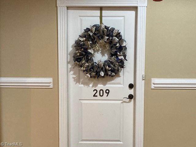 407 F Street - Photo 1