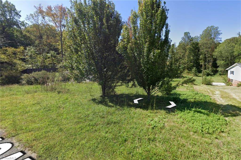 106 Roswell Drive - Photo 1