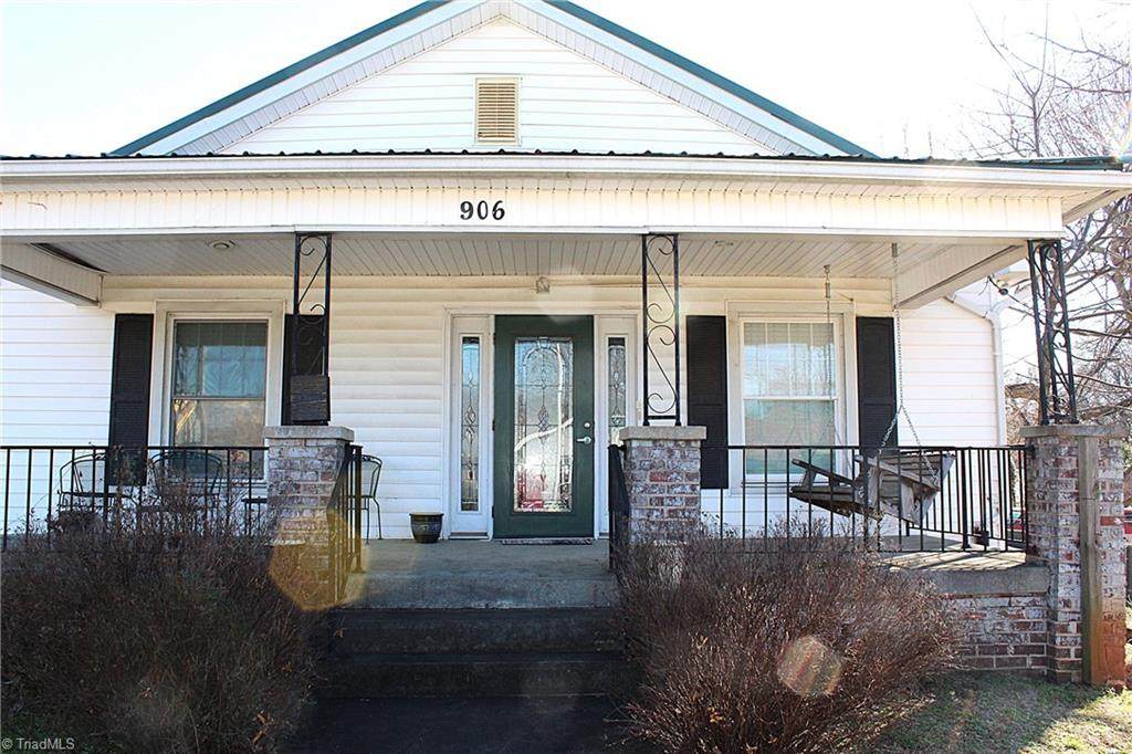 906 Main Street - Photo 1