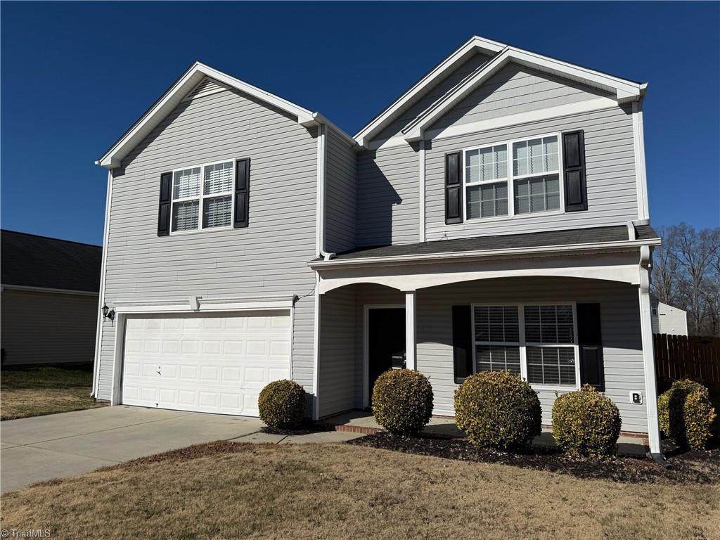 5207 Silverbrook Drive - Photo 1