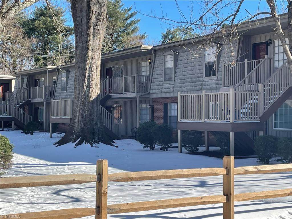 3824 Country Club Road - Photo 1