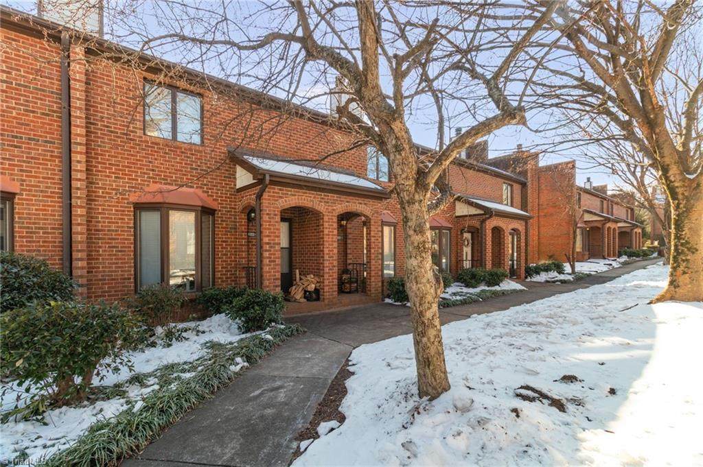 622 Walker Avenue - Photo 1