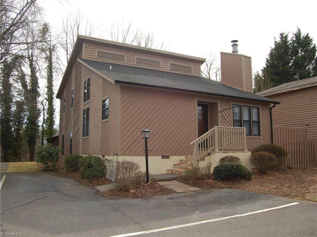 1901 Stonewood Drive - Photo 1