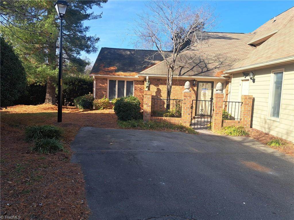 616 Croston Drive - Photo 1