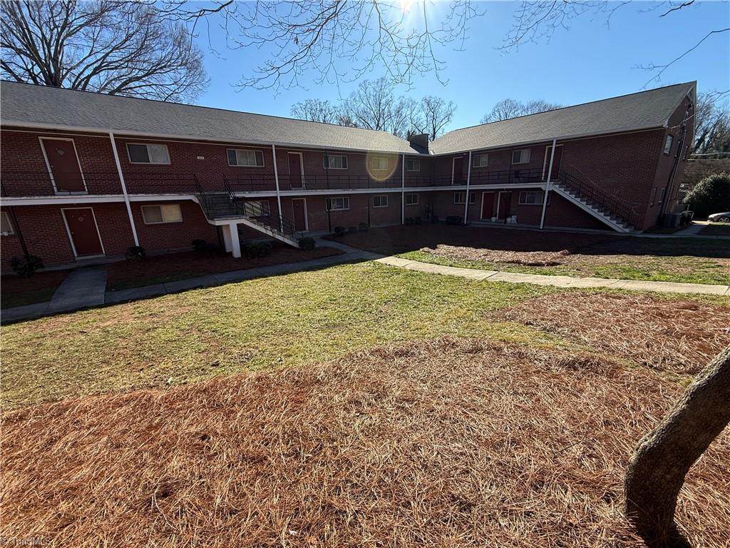 1608 Northwest Boulevard - Photo 1