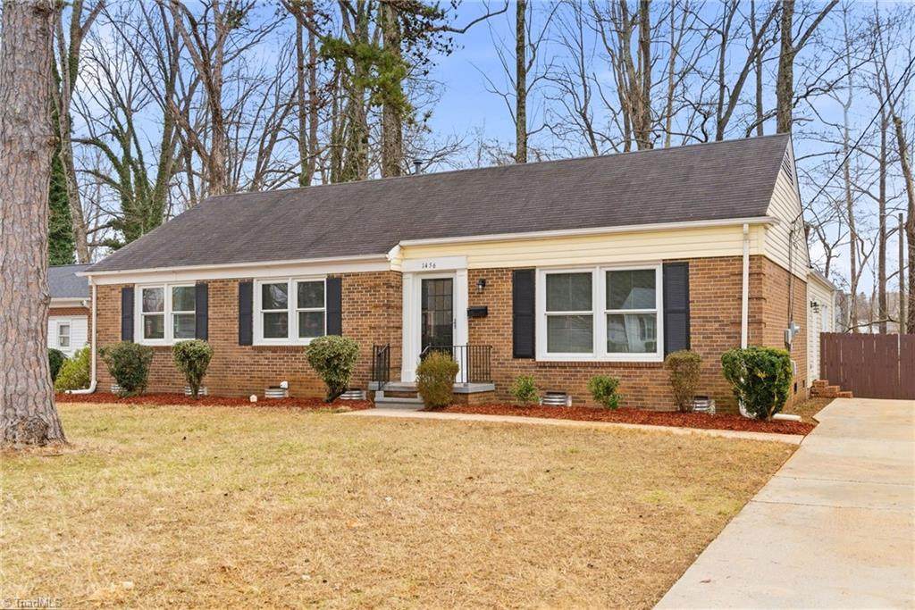 1456 London Drive - Photo 1
