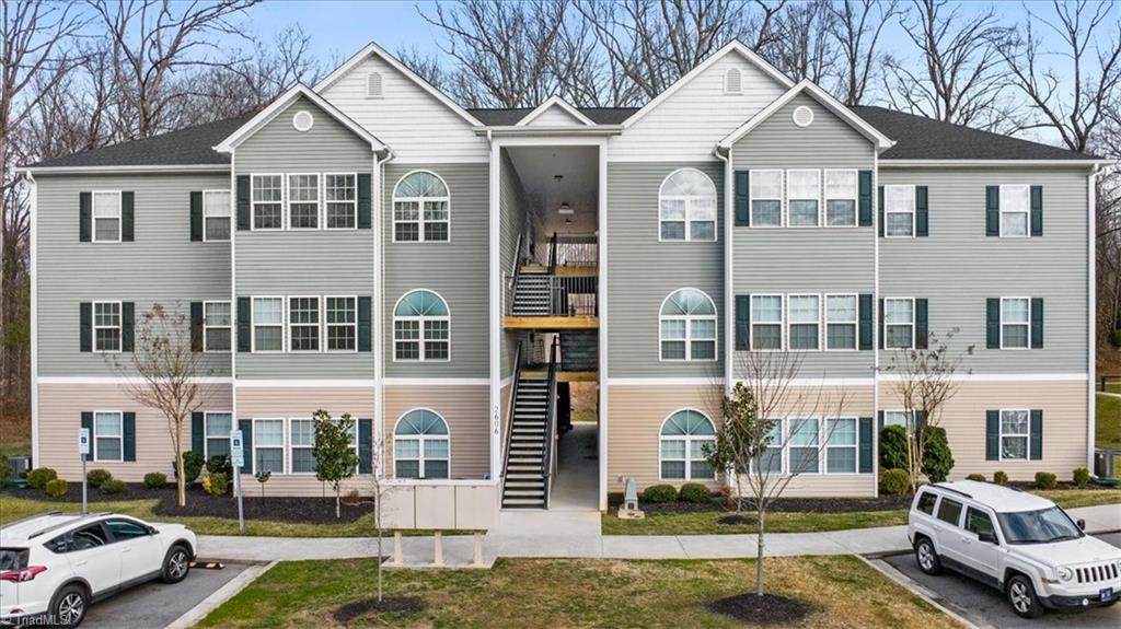 2606 Pennoak Way - Photo 1