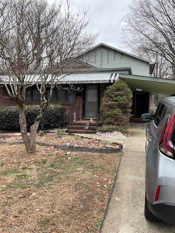 1704 Pichard Street - Photo 1