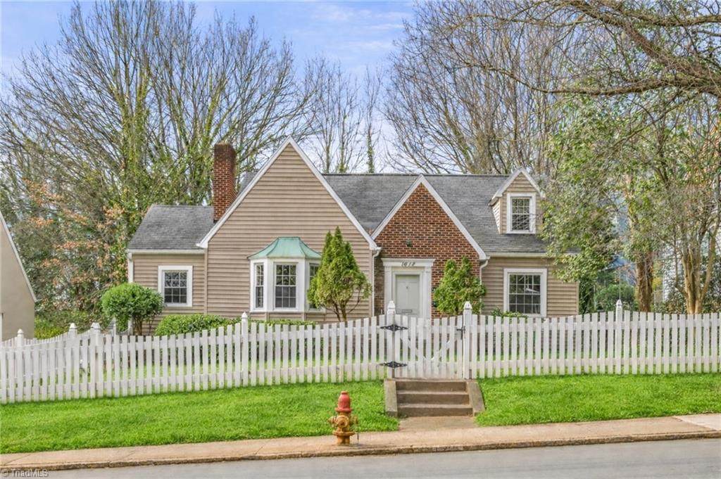 1612 First Street - Photo 1