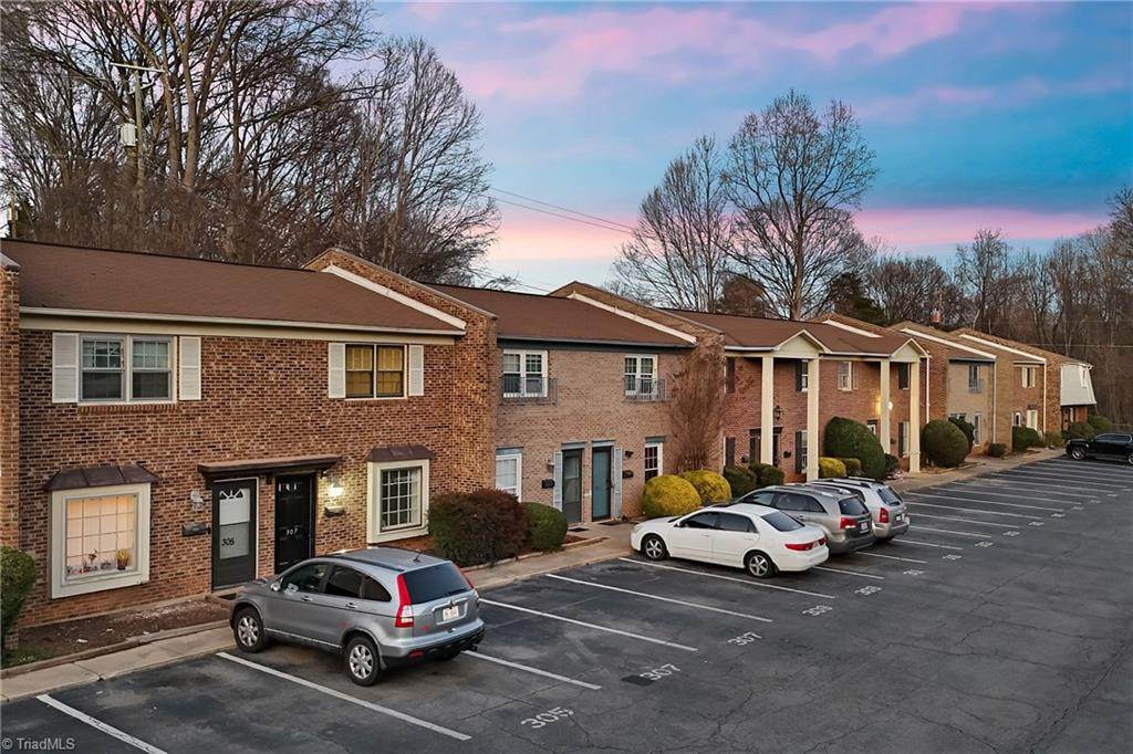 309 Vineyard Park Court - Photo 1