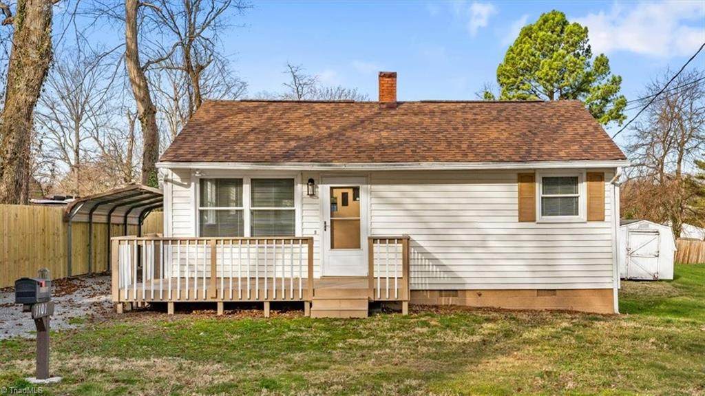 1101 Hickory Avenue - Photo 1