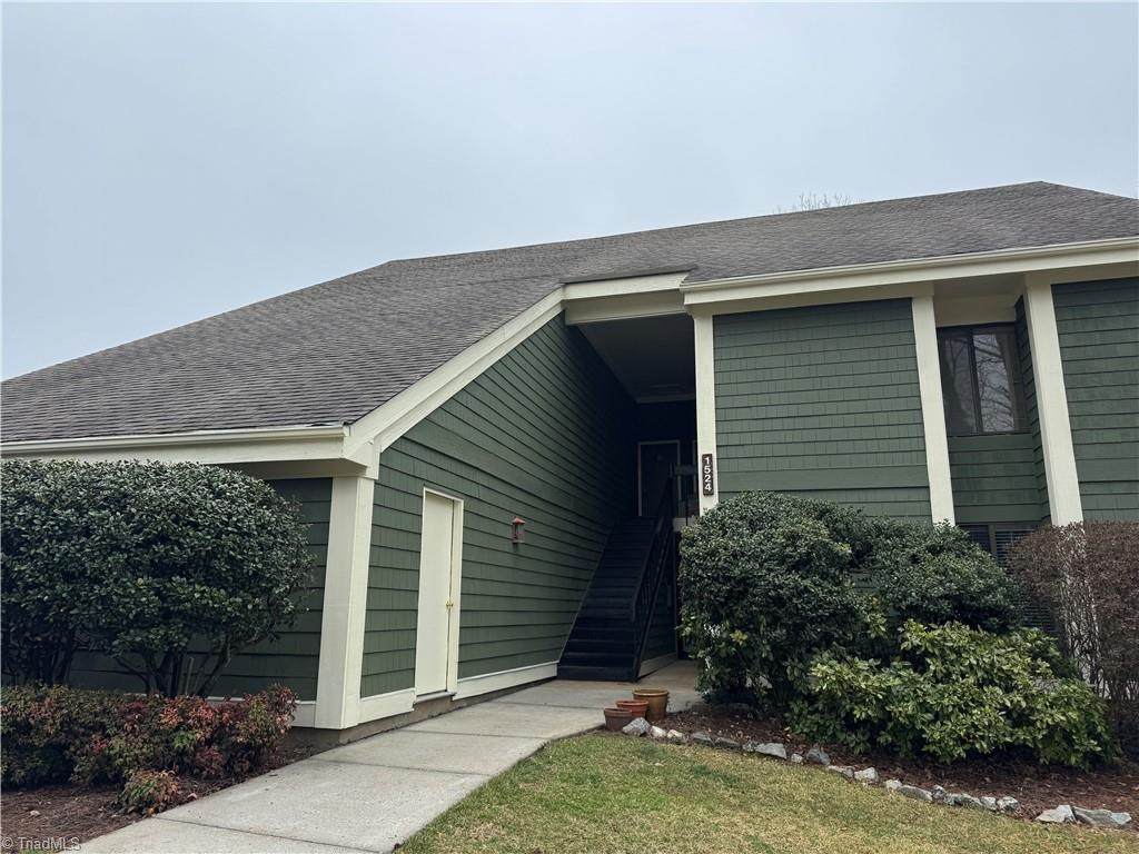 1524 Benjamin Parkway - Photo 1