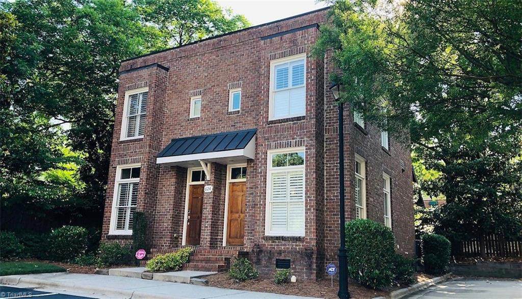 624 Elm Street - Photo 1