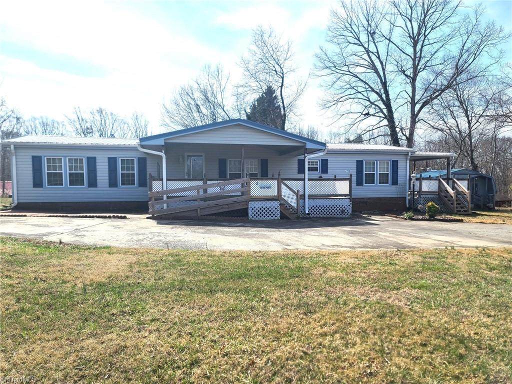 220 Joyner Circle - Photo 1