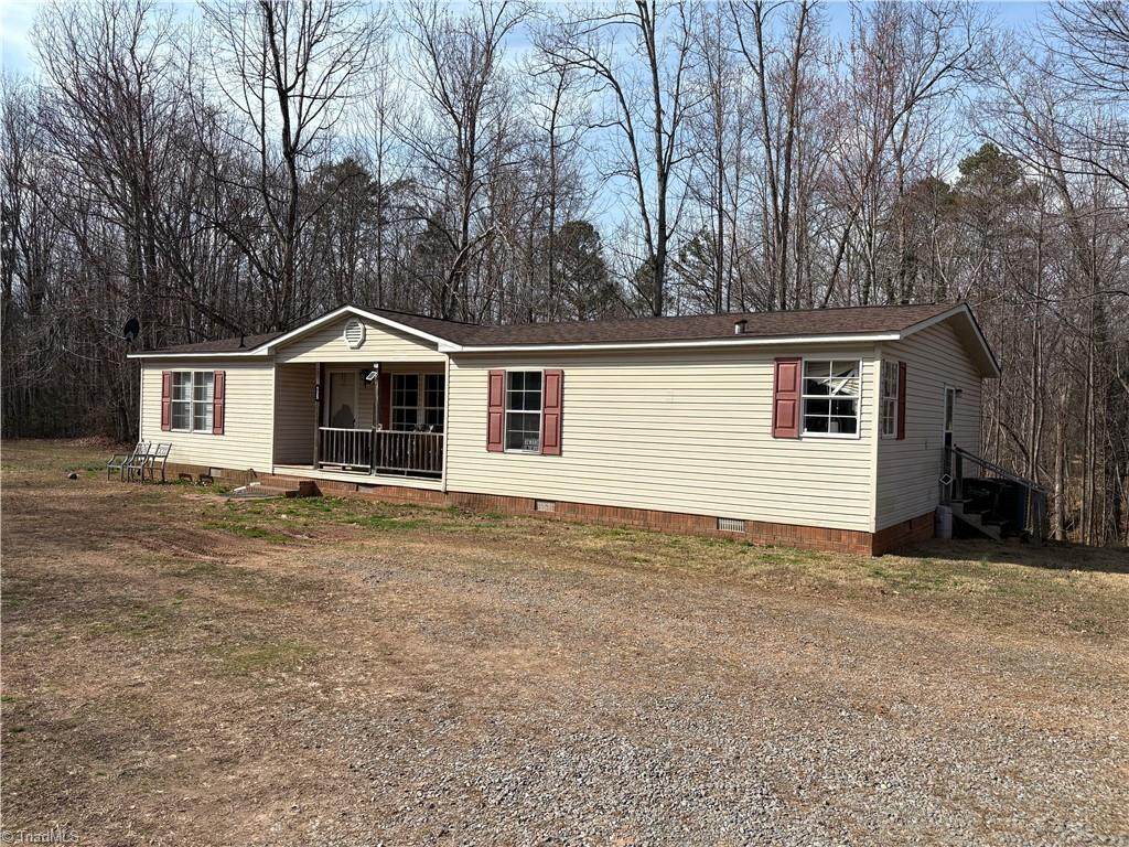 125 Maple Hollow Road - Photo 1