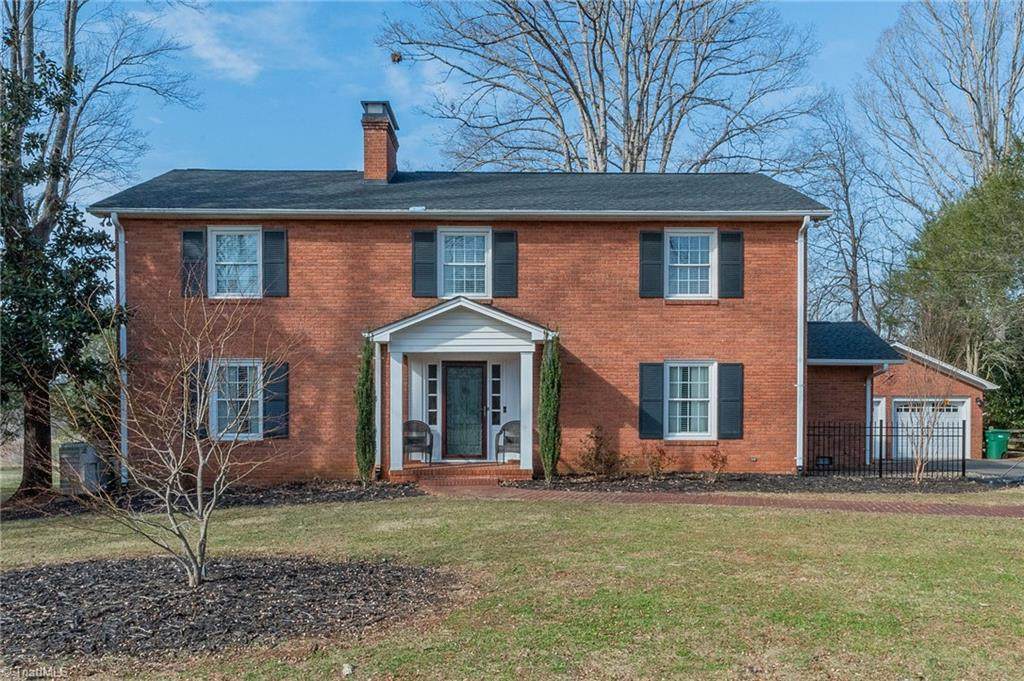 136 Howard Avenue - Photo 1