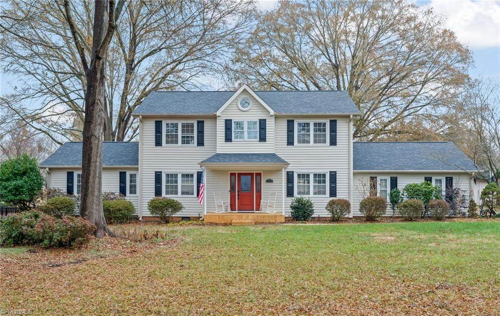 223 Ivy Circle - Photo 1