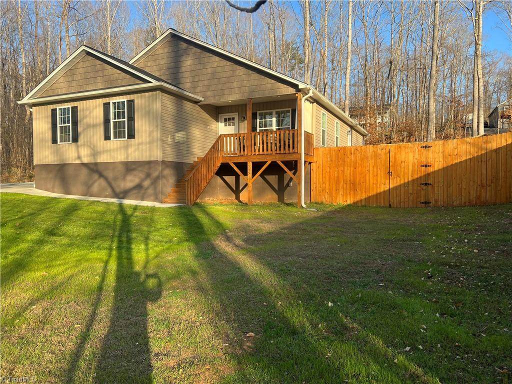 555 Lake Drive 9 - Photo 1