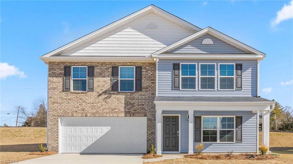 128 Greenbrier Way - Photo 1