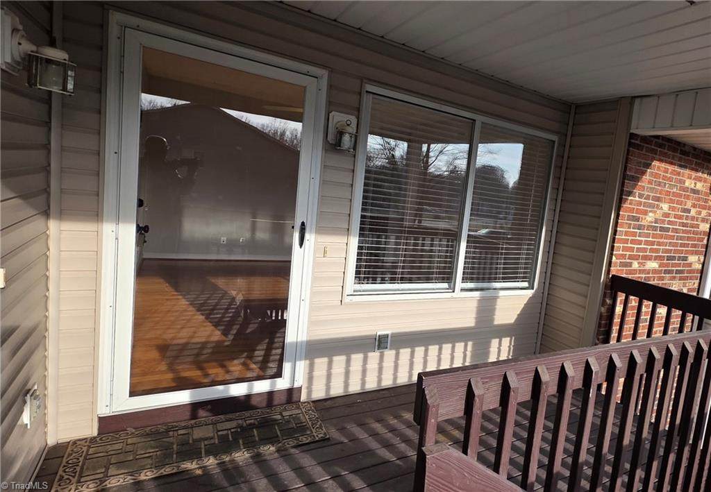112 Westbrook Court - Photo 1