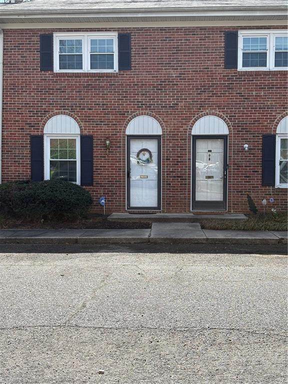 224 Northpoint Avenue - Photo 1
