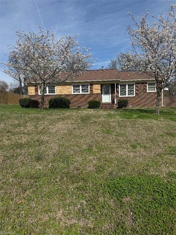 3104 Woodview Drive - Photo 1