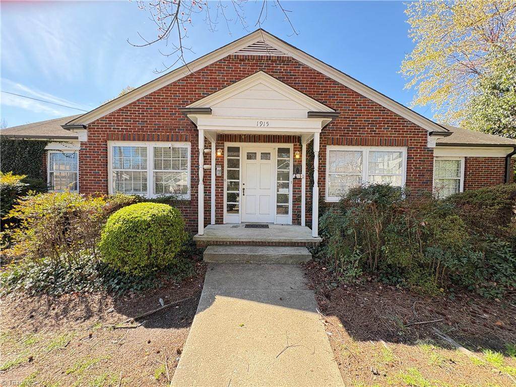 1915 Walker Avenue - Photo 1