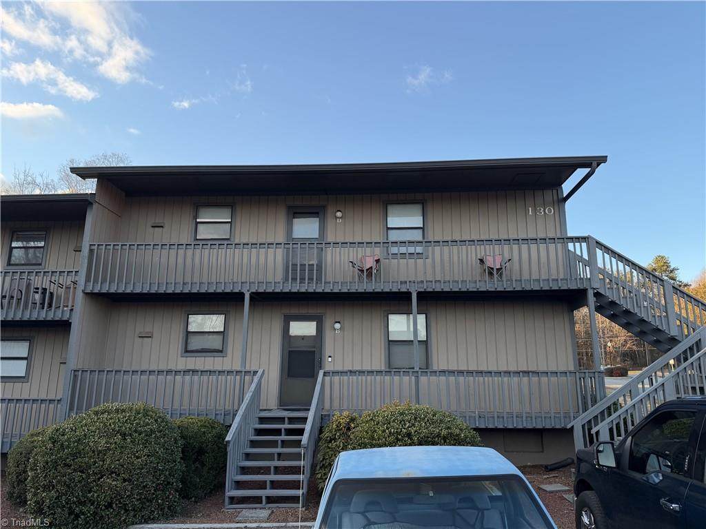 130 Vista Circle - Photo 1