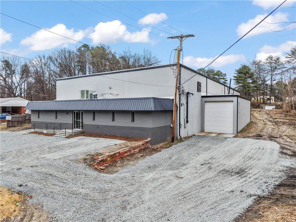 422 & 420 South Road - Photo 1