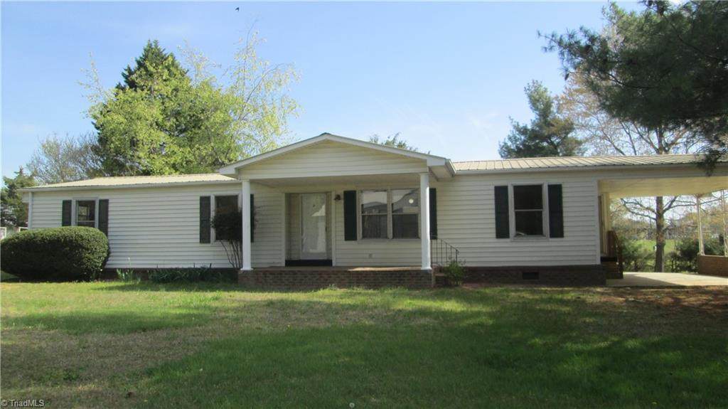 93 Jeff Avenue - Photo 1