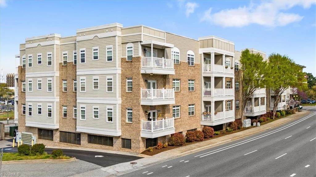 605 Market Street - Photo 1