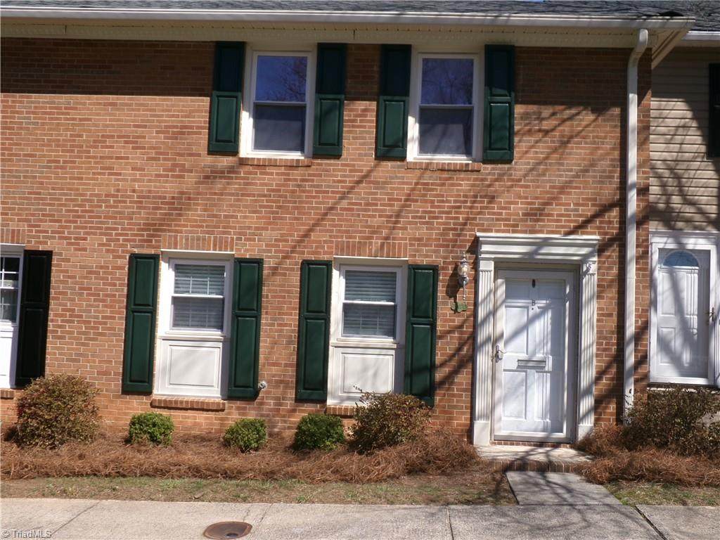 3915 Valley Court - Photo 1