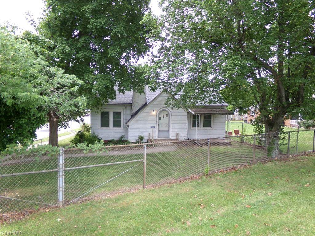 1408 Martin Luther King Jr Drive - Photo 1
