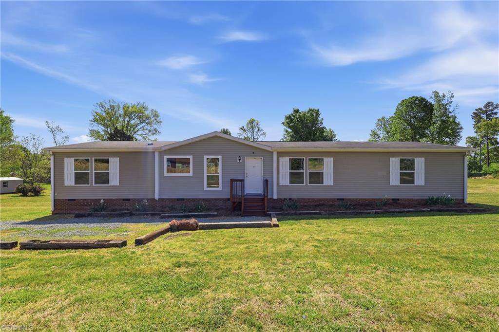 1621 Crawford Road - Photo 1