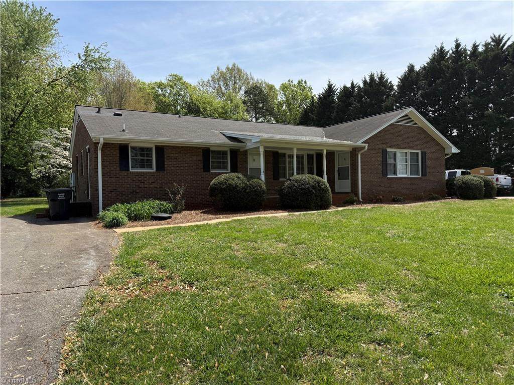 117 Caroline Court - Photo 1