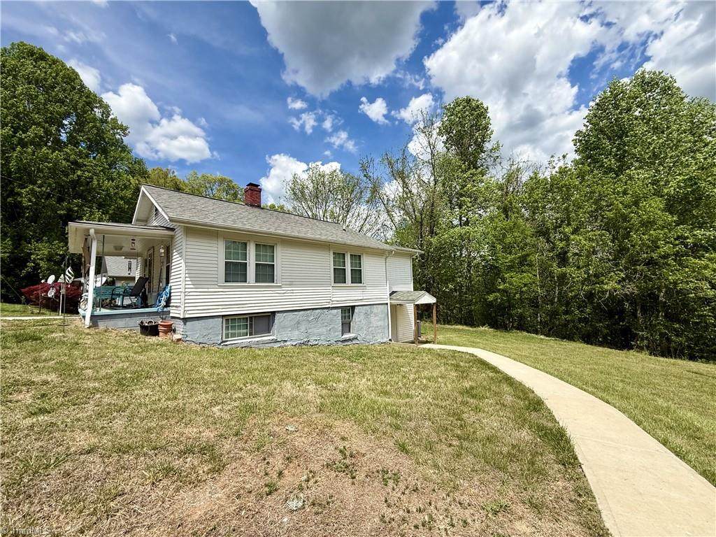 1098 6th Street - Photo 1