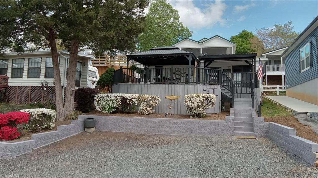 120 Elm Street - Photo 1