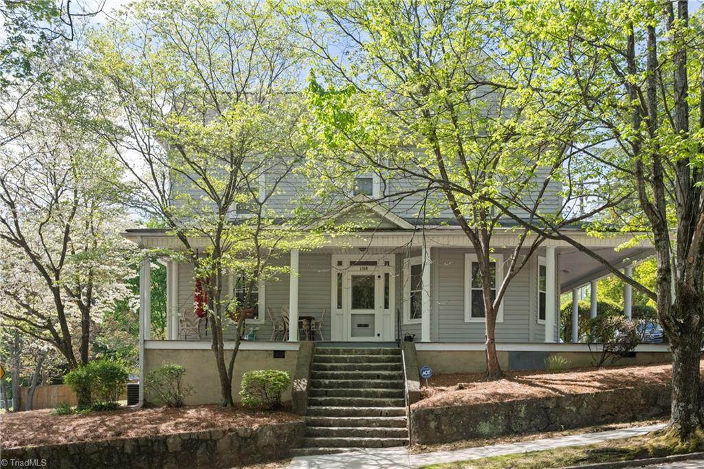 301 Sunset Drive - Photo 1