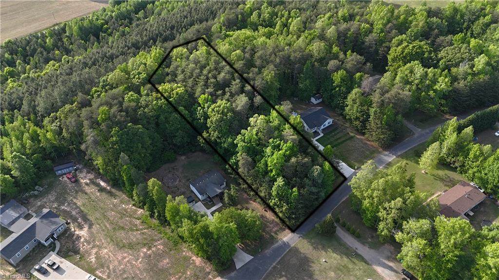 190 Landfall Trace Drive - Photo 1