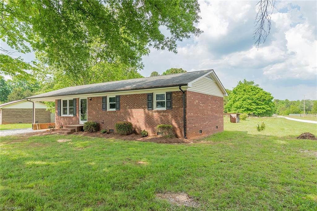 268 Heath Lane - Photo 1