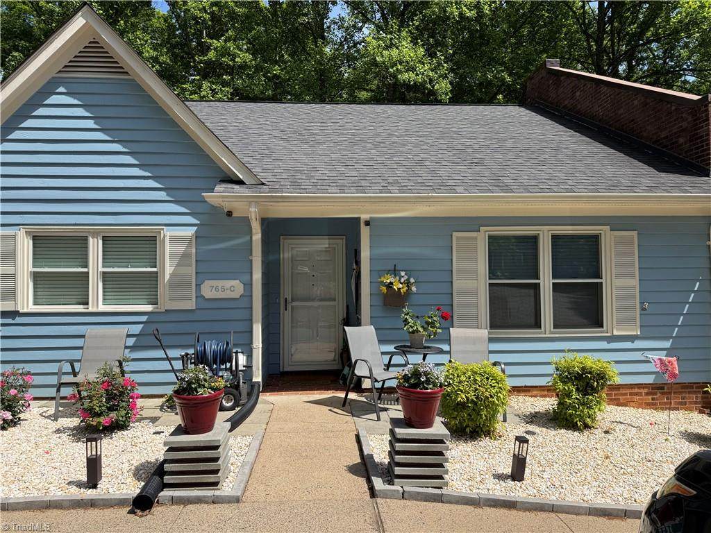765 Oakland Drive - Photo 1