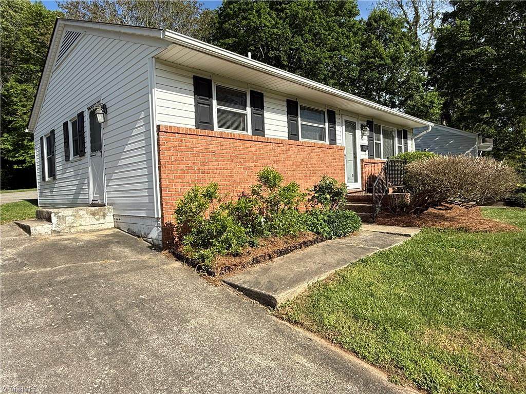 651 Sunset Drive - Photo 1