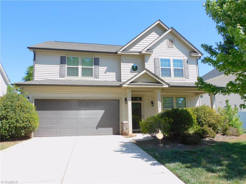1427 Sawyer Avenue - Photo 1