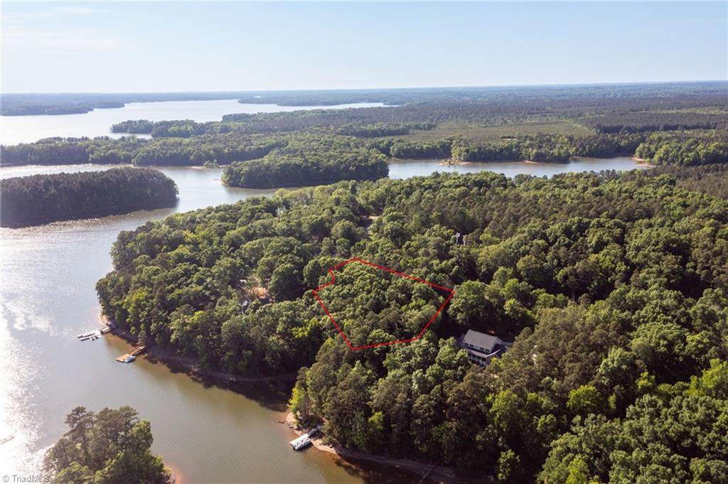 345 Emerald Isle Court - Photo 1